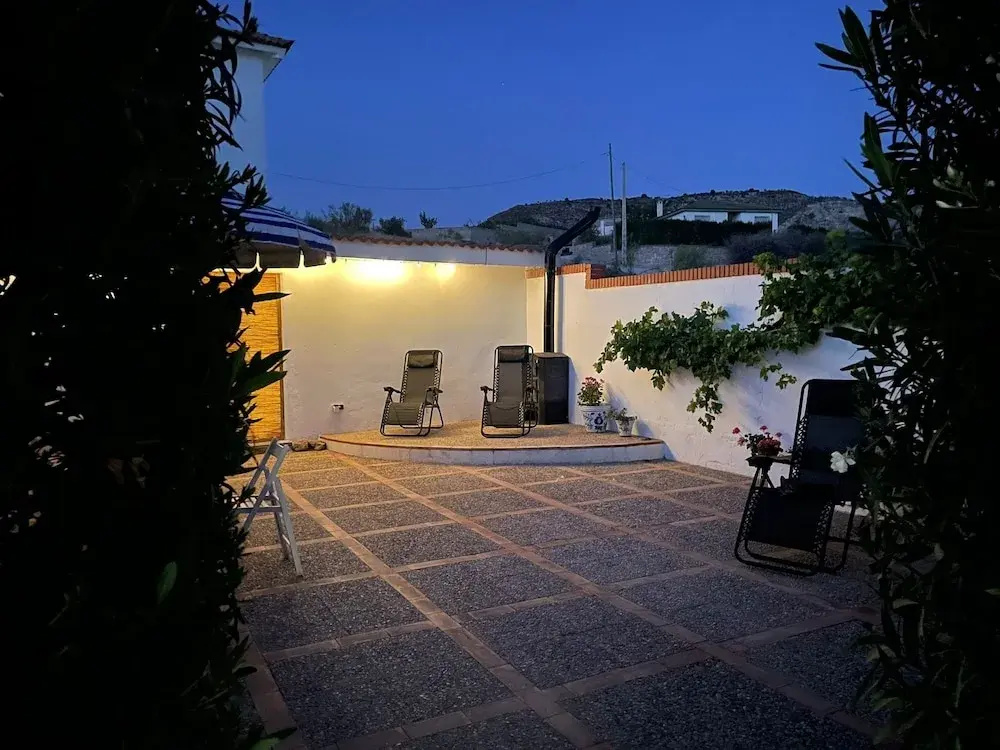 Foto - Lovely 10-bed Villa With Private Pool & Garden