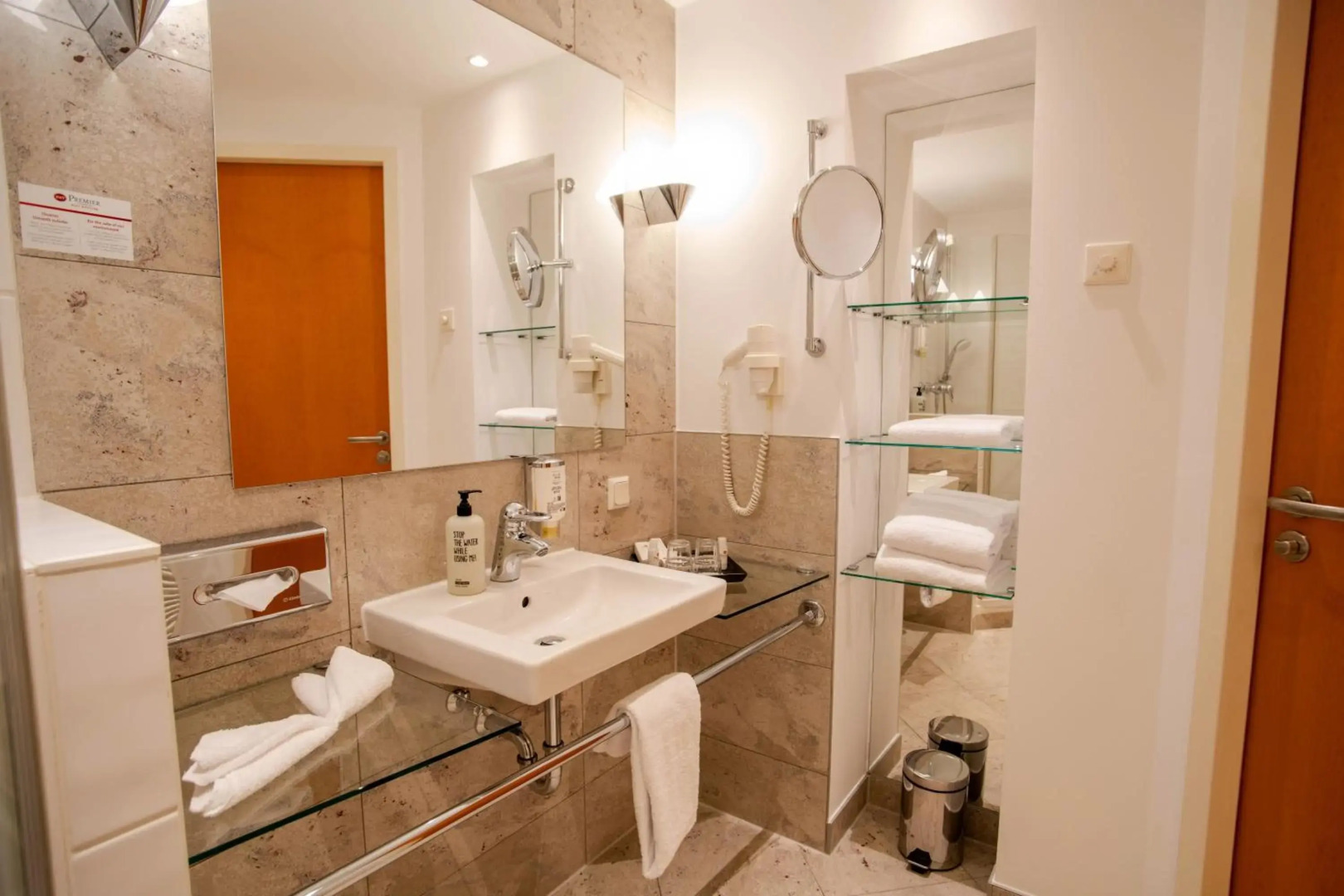 Foto - Best Western Premier Airporthotel Berlin