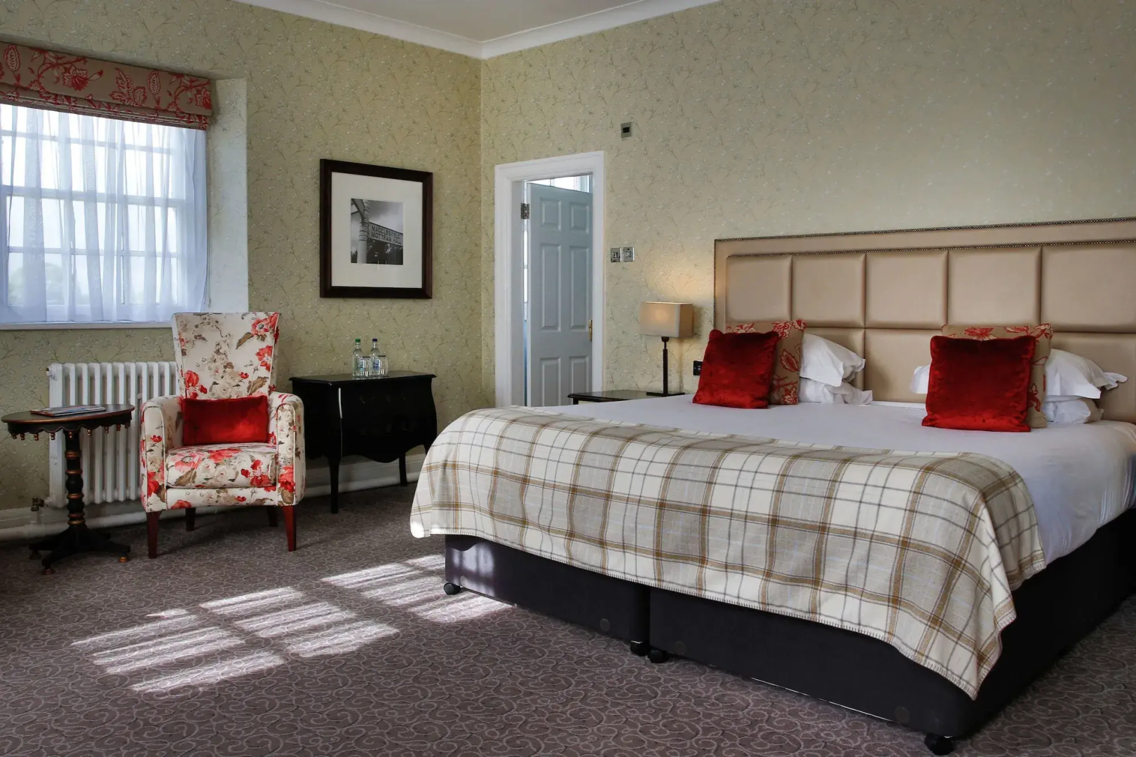 Photo - Mottram Hall