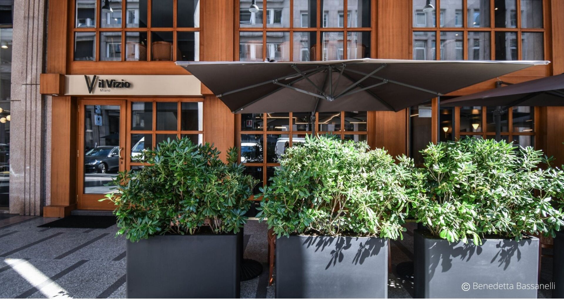 Foto - Sina De La Ville