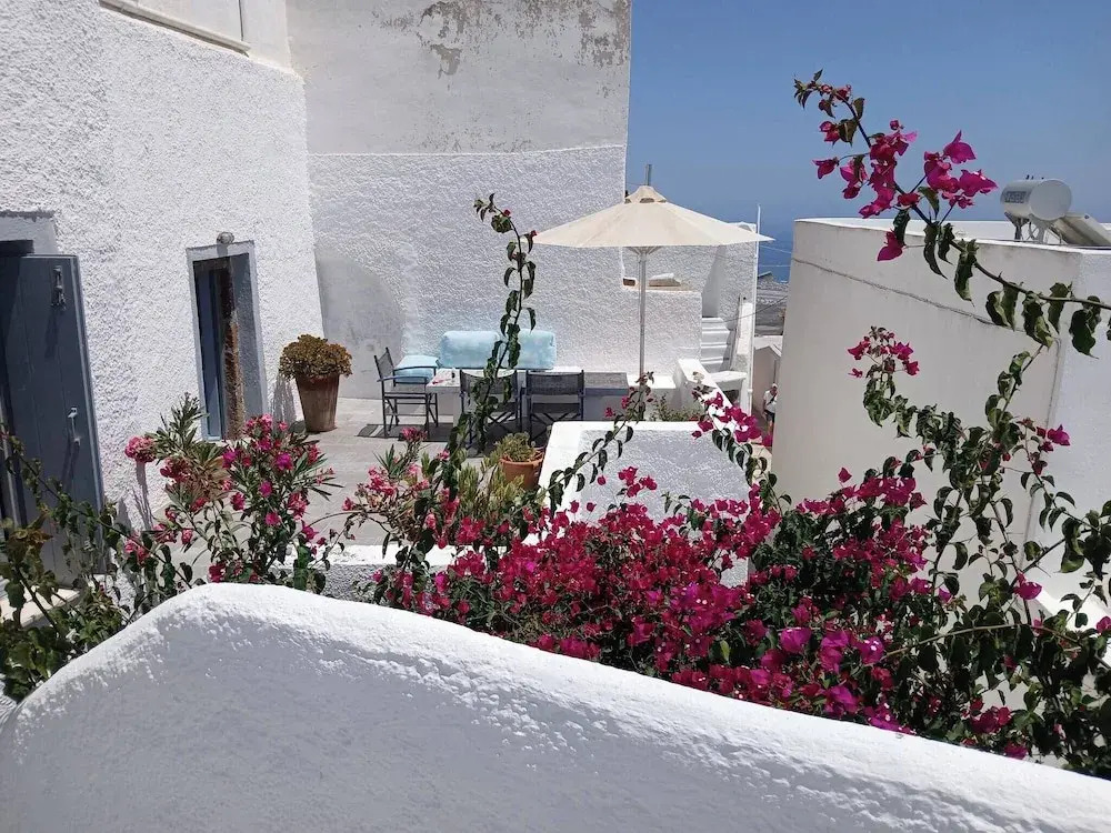 Photo - 1705 Castle House