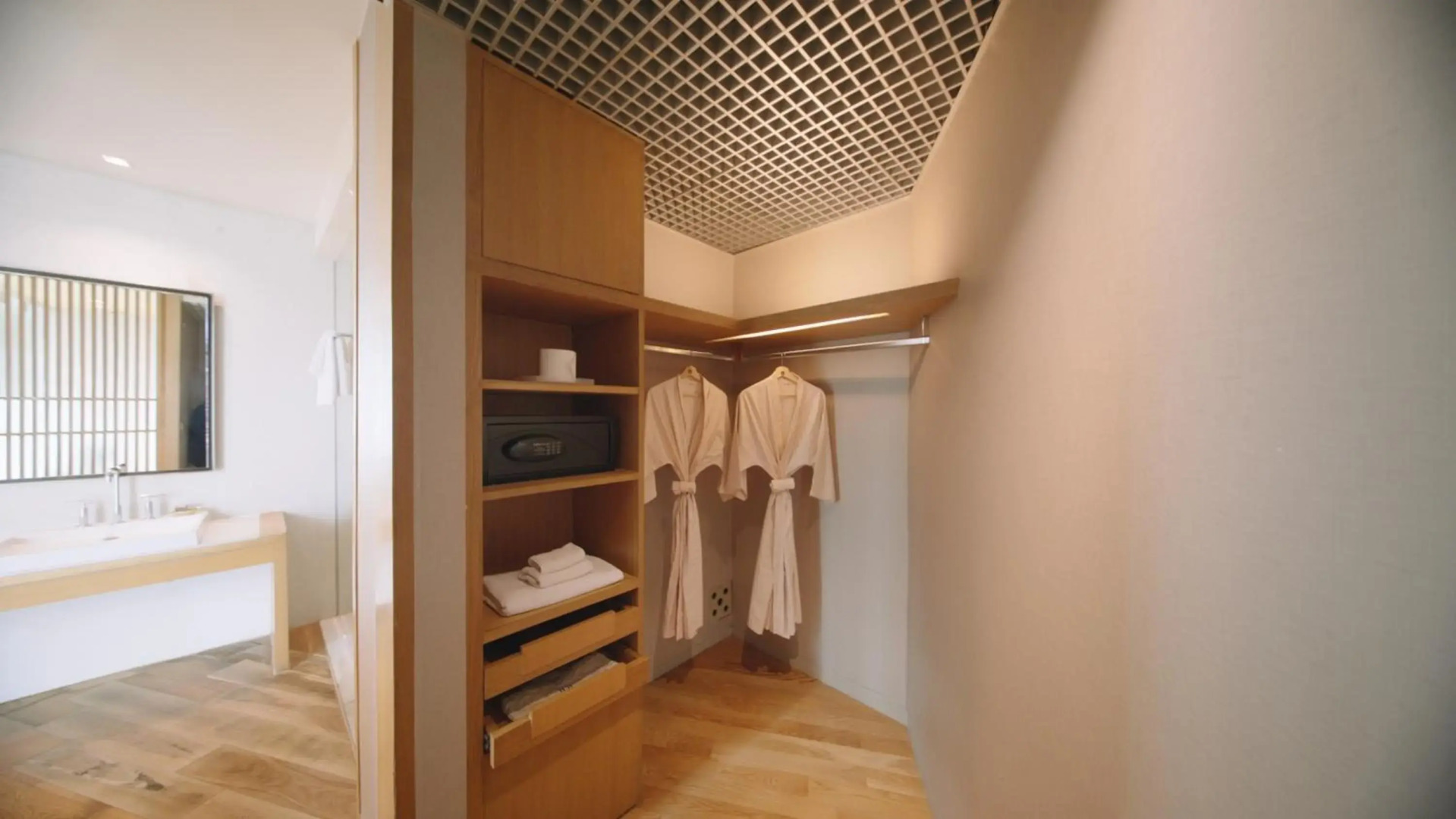 Photo - Ruamchitt Plaza Hotel