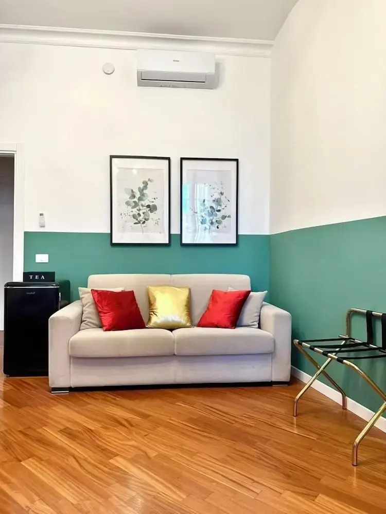 Photo - Vacanze Romane Suite 7 Languages