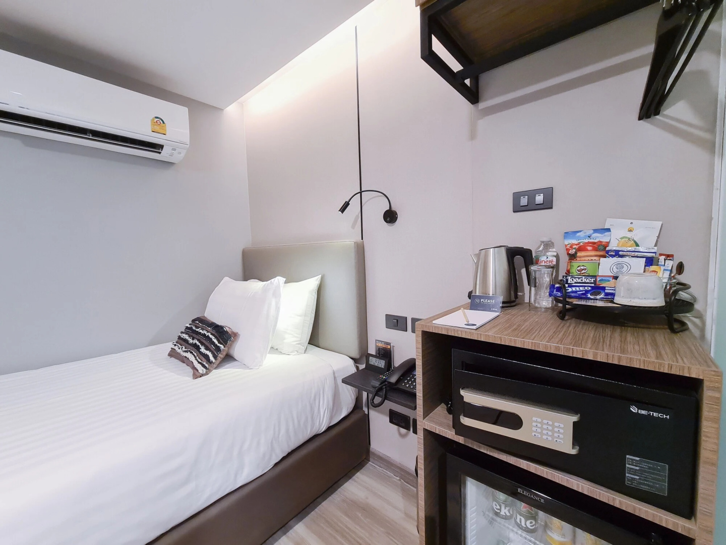 Photo - Sova Hotel Bangkok