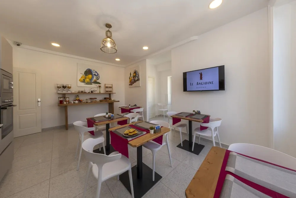 Photo - Le Angioine Rooms