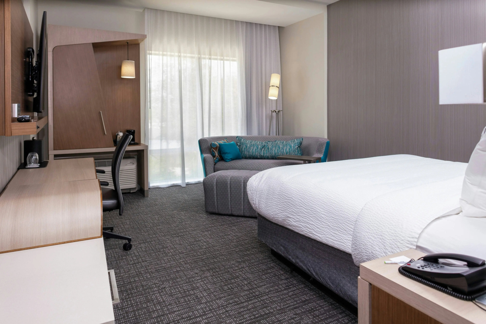 Photo - Courtyard by Marriott Indianapolis West - Speedway