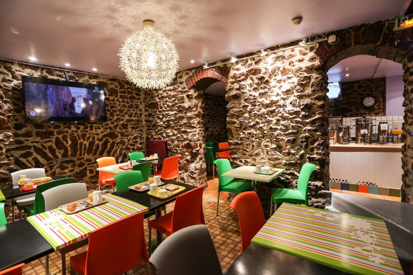 Photo - Le Montclair Montmartre by River