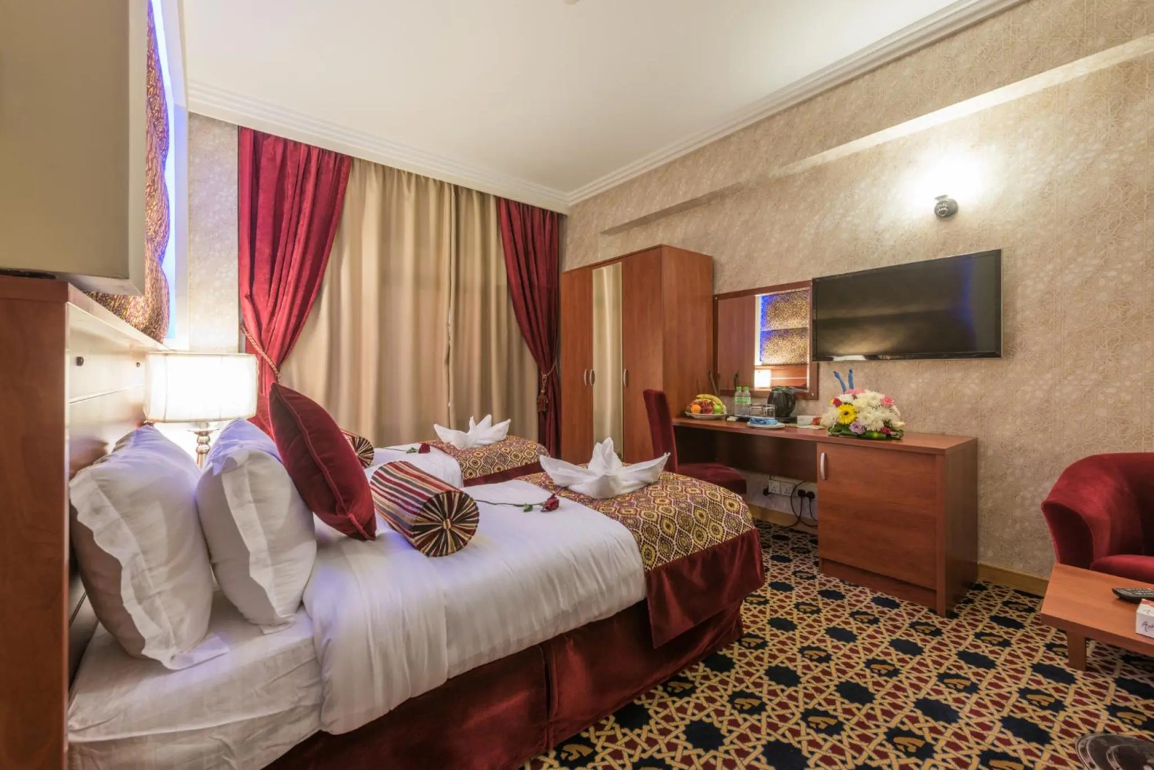 Photo - Nusk Al Madinah Hotel