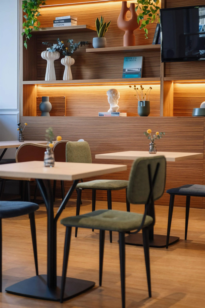 Photo - Hotel Santiago Plaza, Affiliated by Meliá