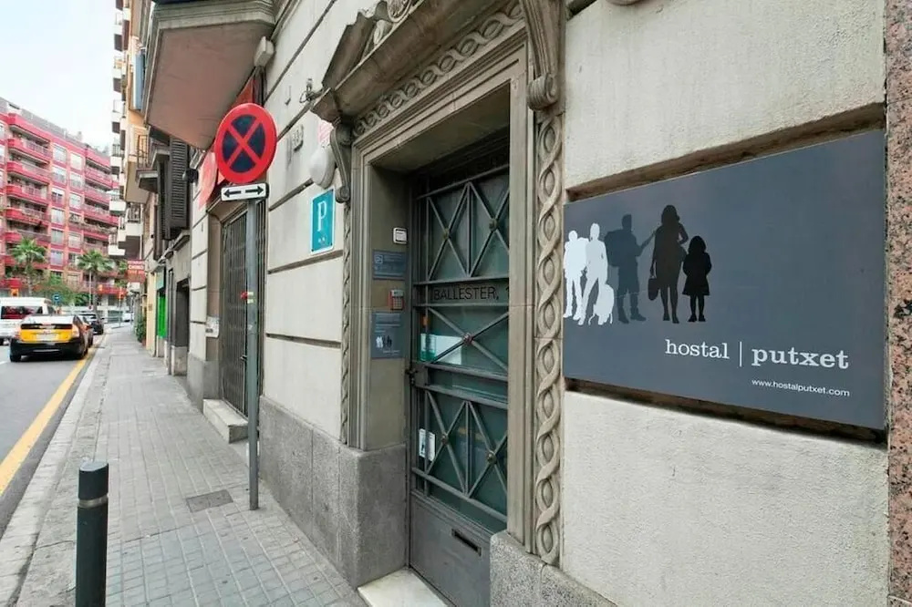 Photo - Hostal Putxet by gaiarooms