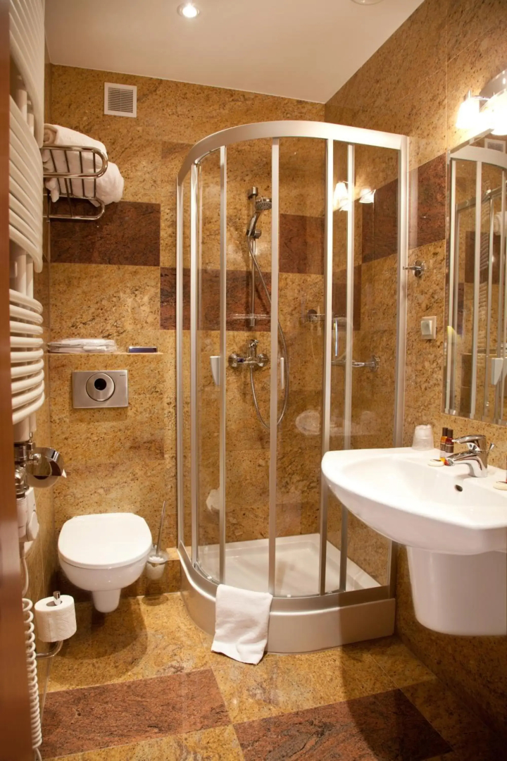 Photo - Grand Royal Hotel