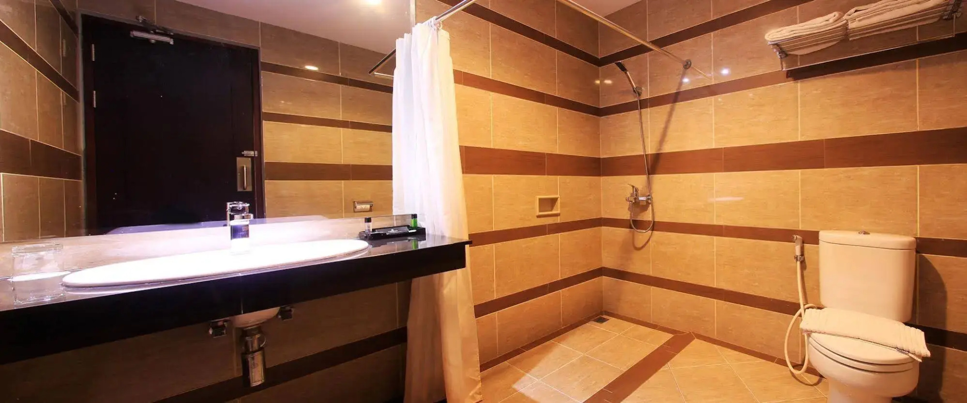 Photo - Grand Hatika Hotel
