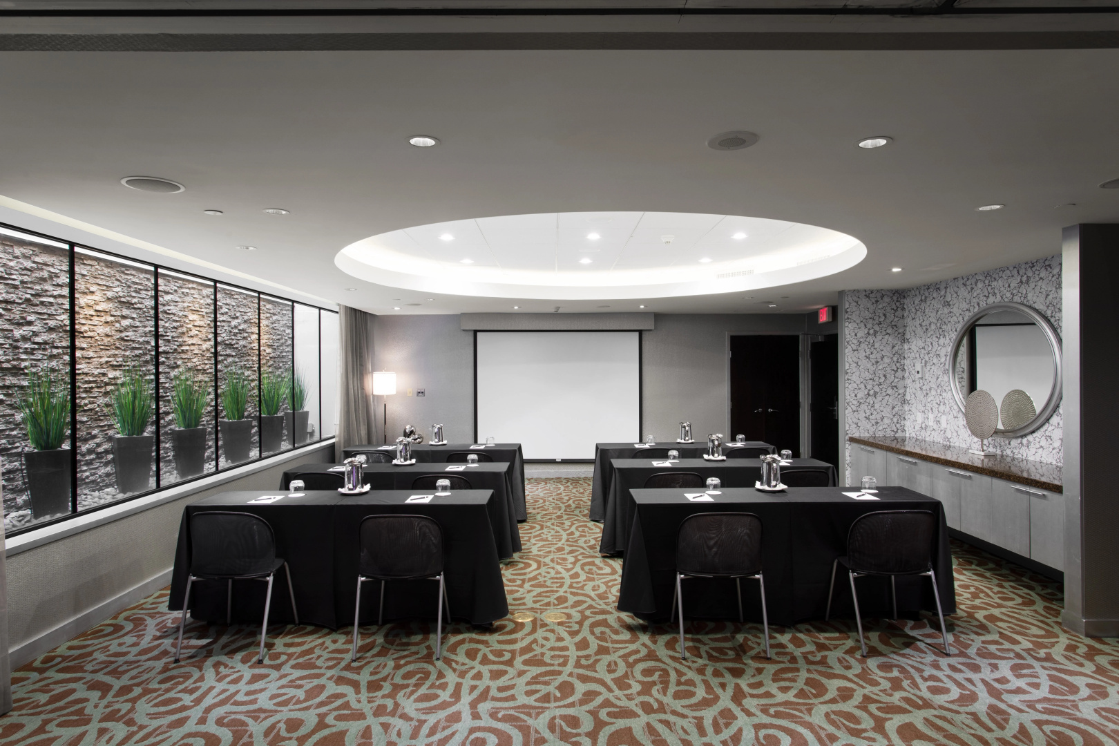Photo - OPUS Hotel Vancouver