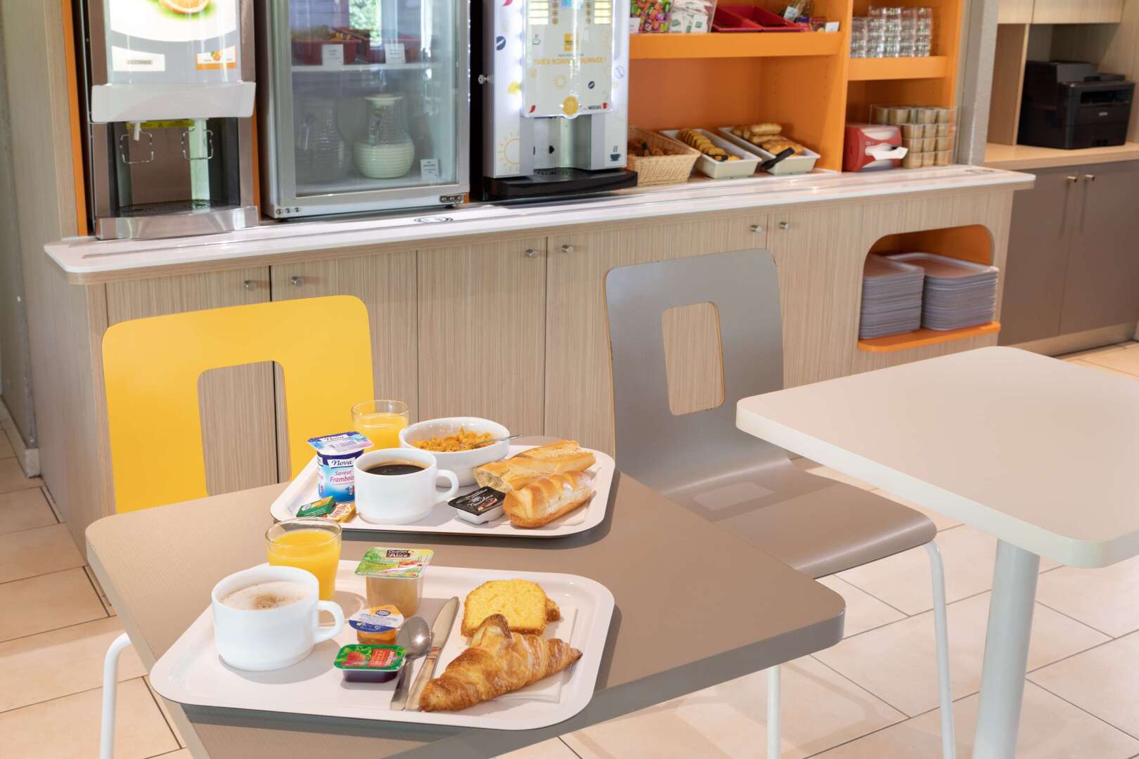 Photo - Premiere Classe Poitiers Futuroscope - Chasseneuil