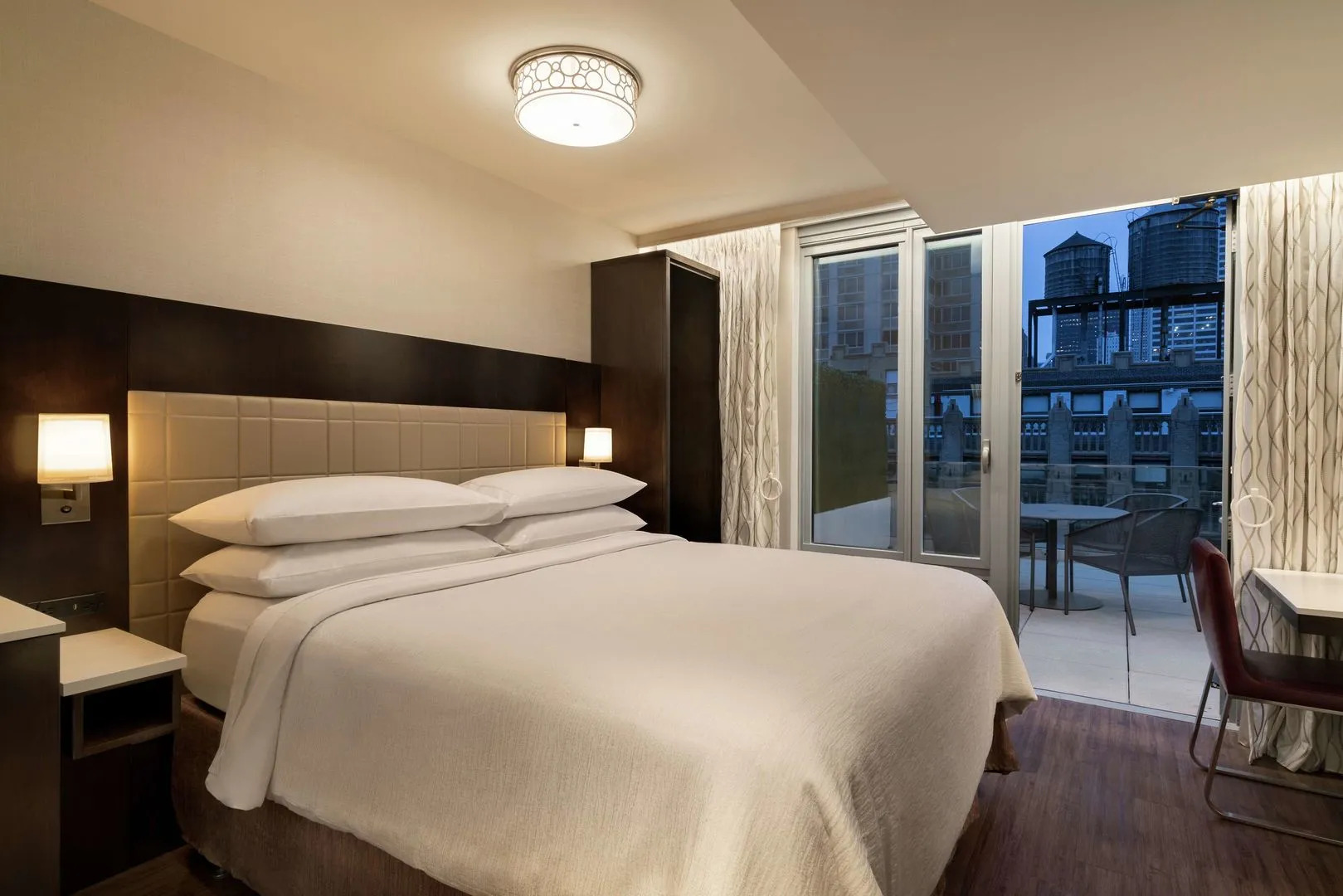 Photo - Embassy Suites By Hilton New York Manhattan Times Square