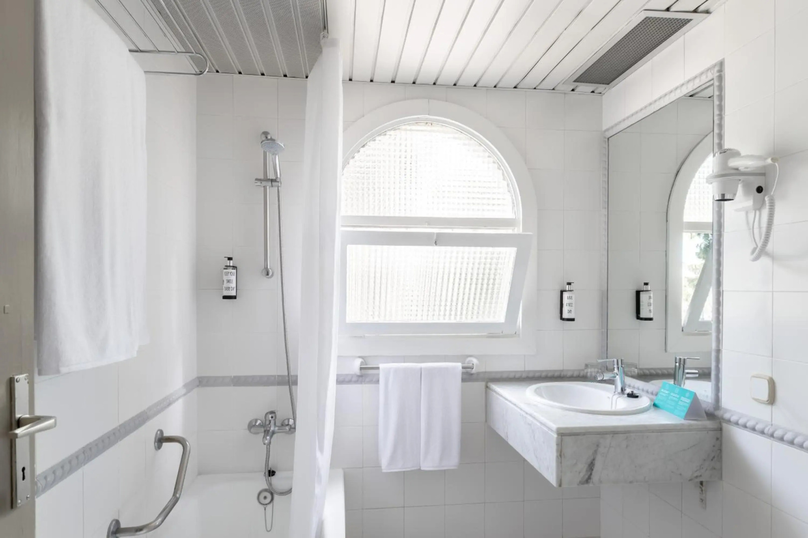 Photo - Radisson Resort & Residences Tenerife - Adults Only