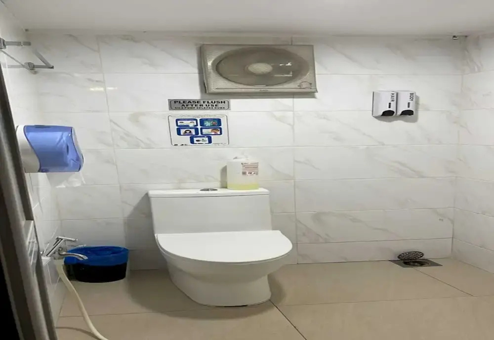 Foto - Oyo 91036 J Capsule Hotel Jalan Bukit