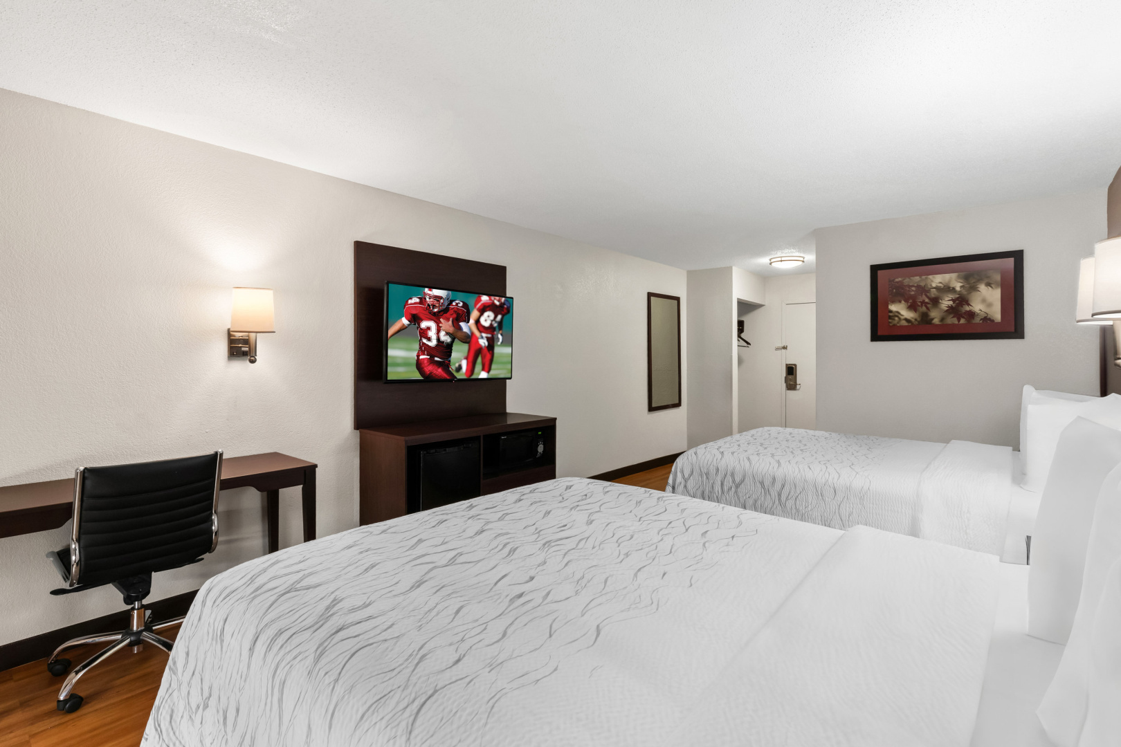 Photo - Red Roof PLUS+ & Suites Atlanta Airport South
