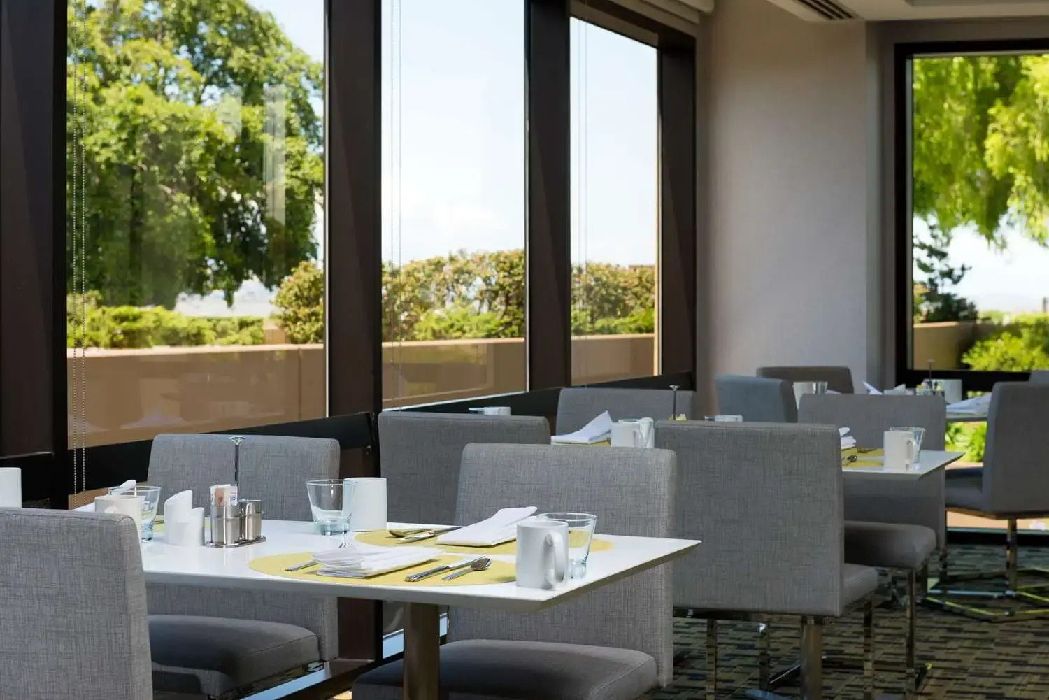 Photo - Hilton San Francisco Airport Bayfront - No Resort Fee