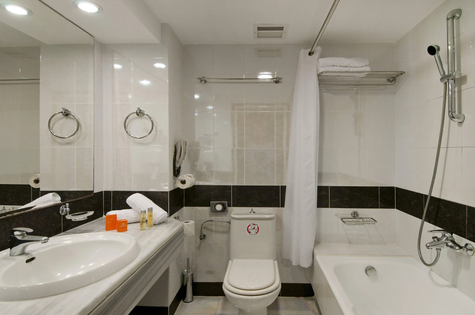 Photo - Kipriotis Panorama Hotel & Suites by Anayia All Inclusive Resorts