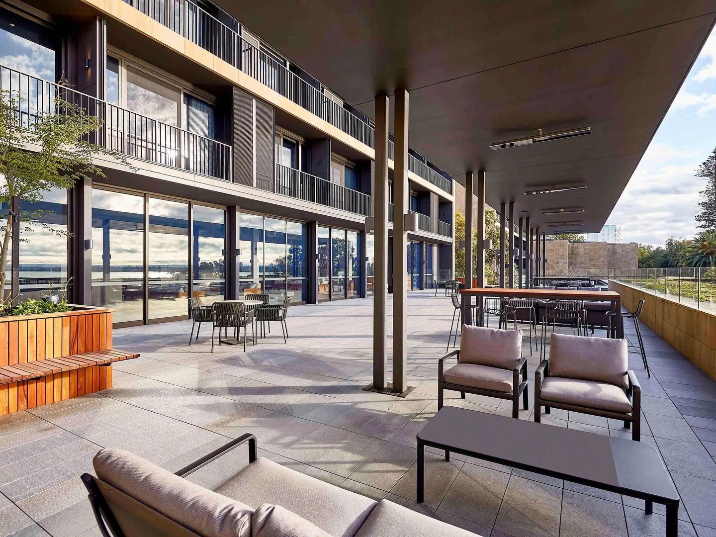 Photo - Wonil Hotel Perth - Handwritten Collection