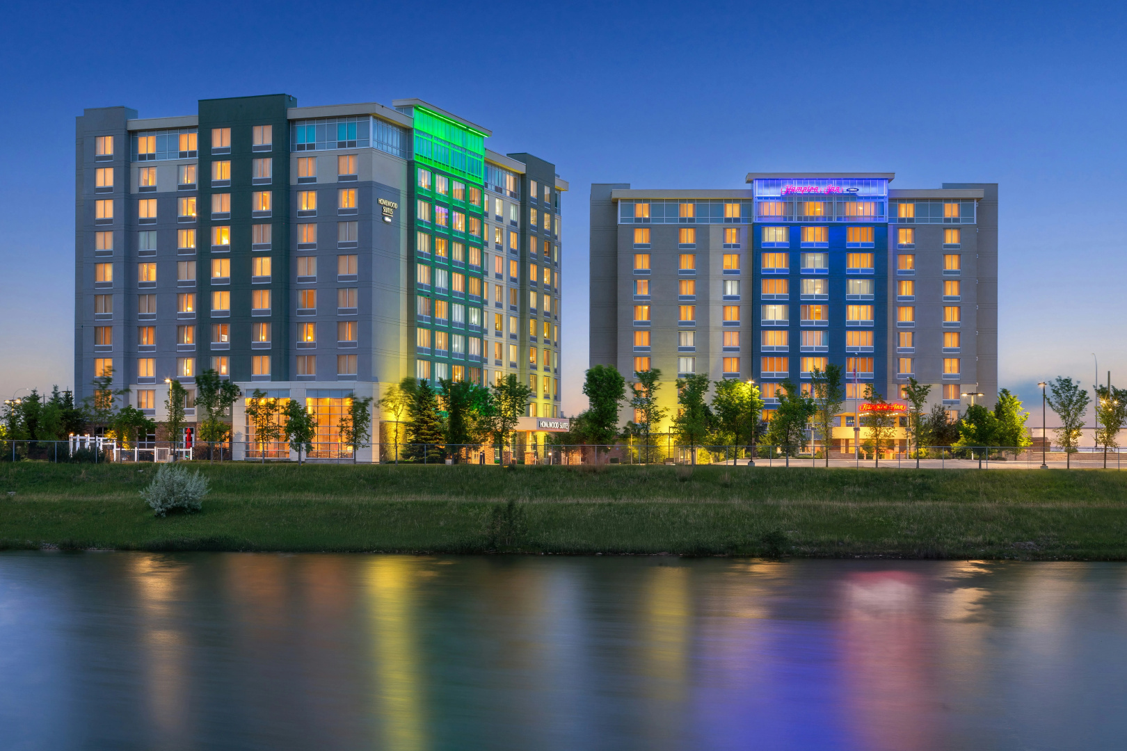 Foto - Hampton Inn by Hilton Calgary Airport North