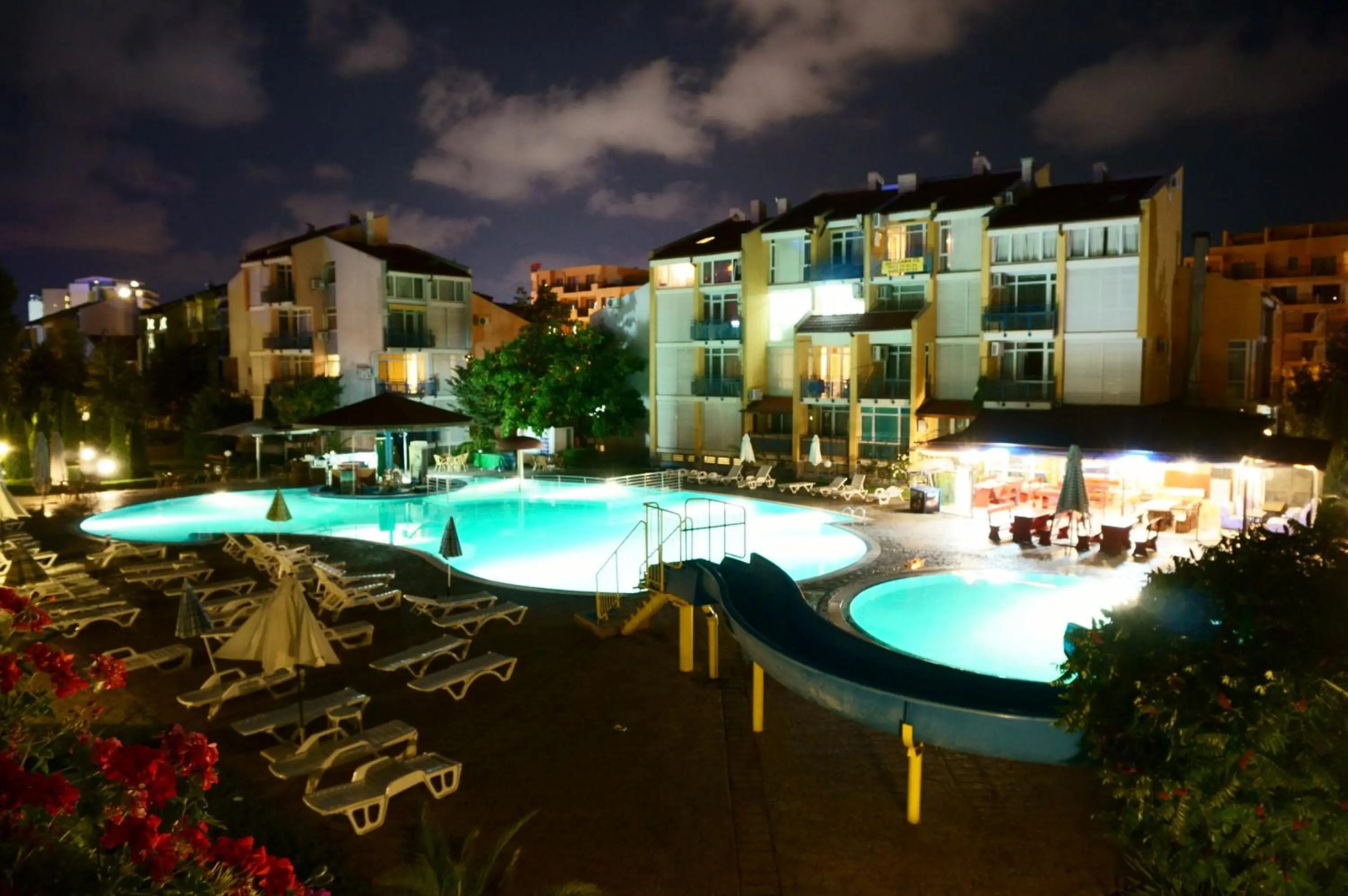 Photo - Elite Apartments