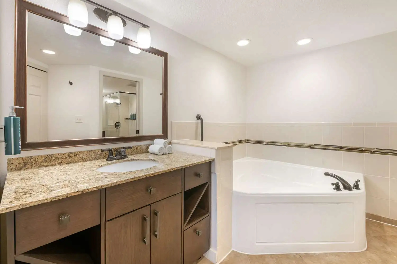 Photo - Hilton Vacation Club Aqua Sol Orlando West