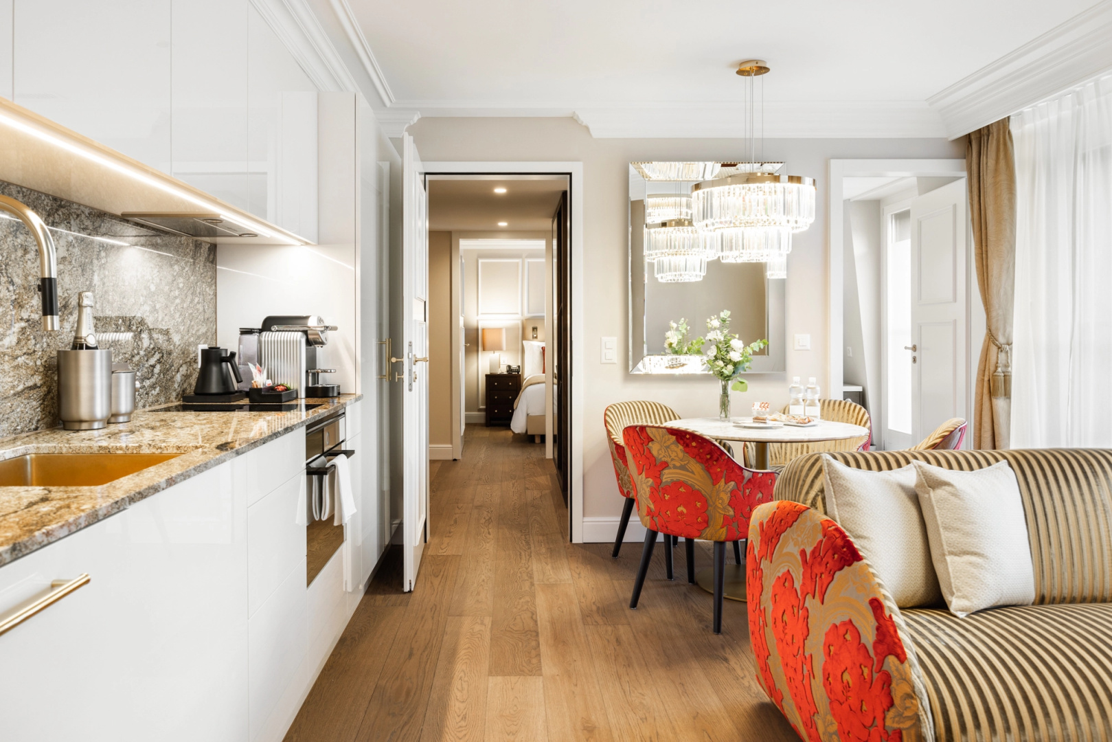 Photo - Grand Hotel National