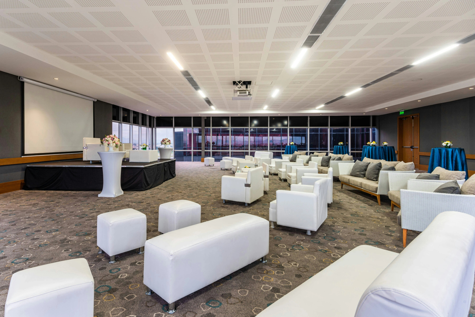 Foto - Courtyard by Marriott Bogota Airport