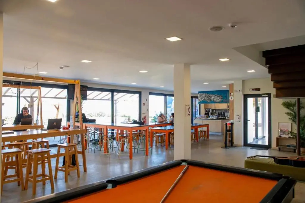 Foto - WOT Ericeira Surf Social