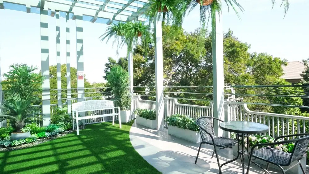 Photo - The Square 101