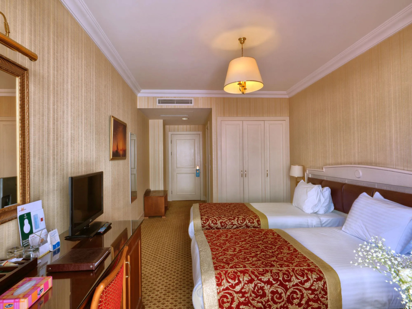 Photo - Taksim Metropark Hotel