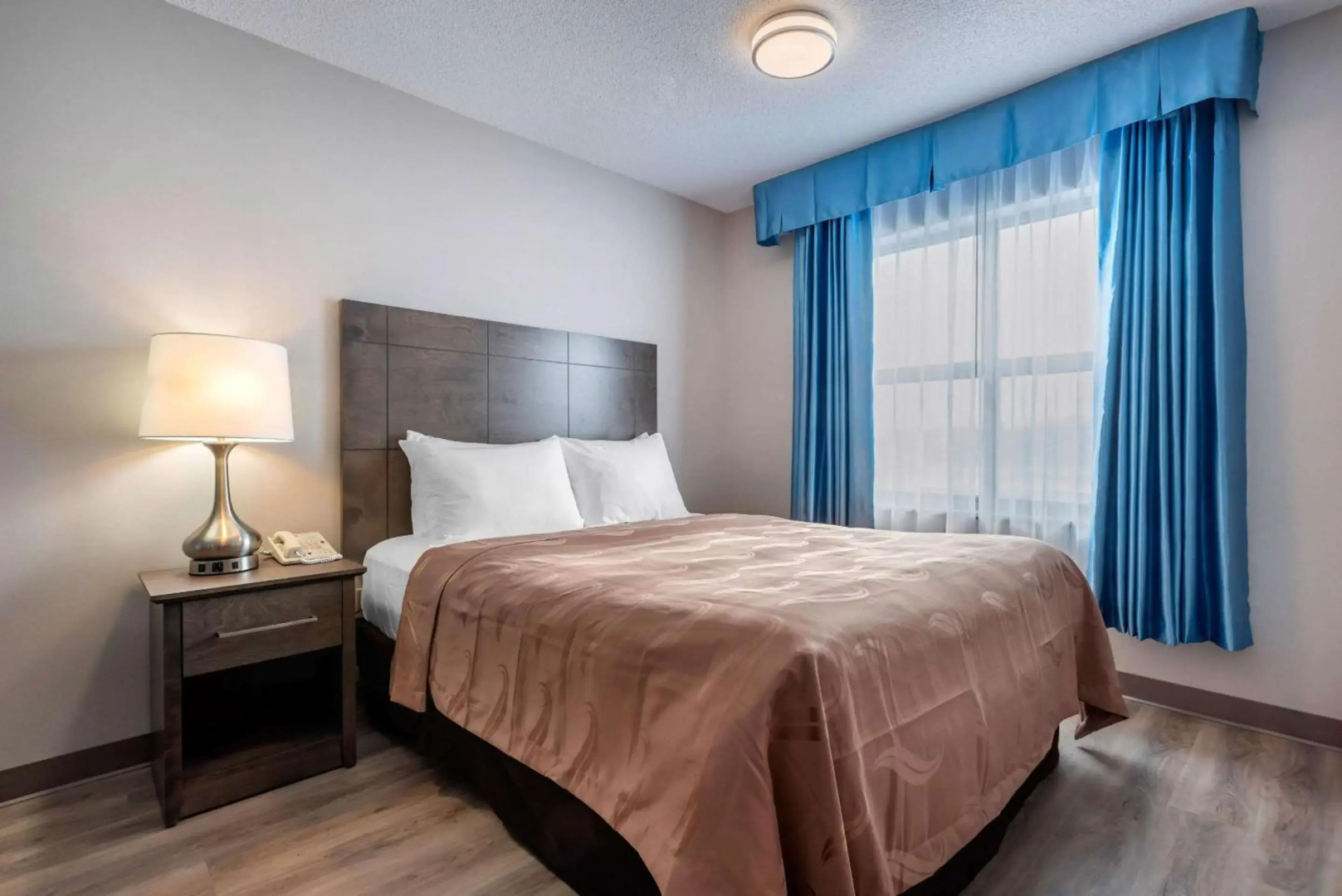 Foto - Quality Suites