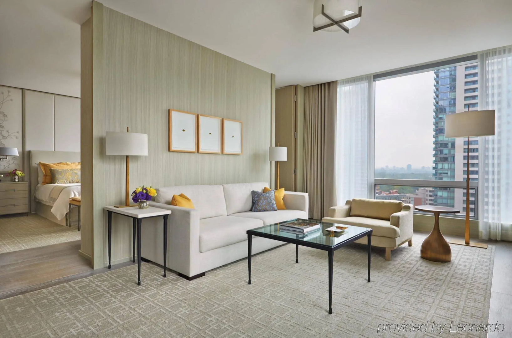 Photo - Four Seasons Hotel Toronto