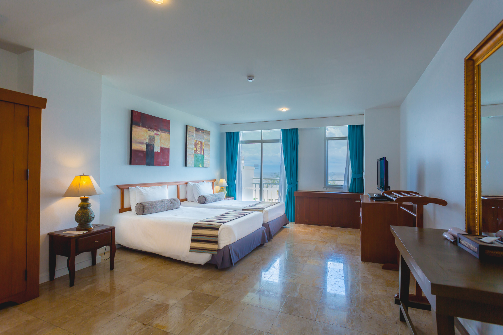 Photo - Waterfront Suites Phuket by Centara