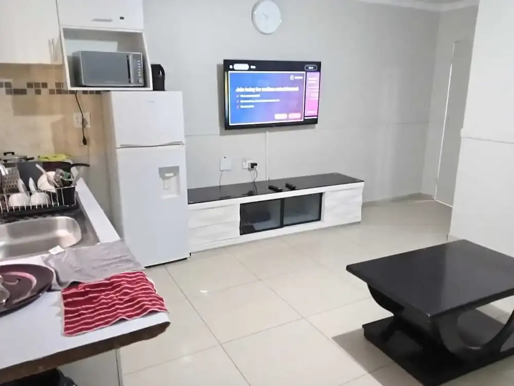 Foto - Gold Crown One Bedroom Self-Catering Apartment With NetFlix & YouTube
