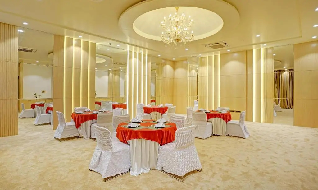 Photo - Treebo Premium Golden Bliss Trimurti Nagar Square