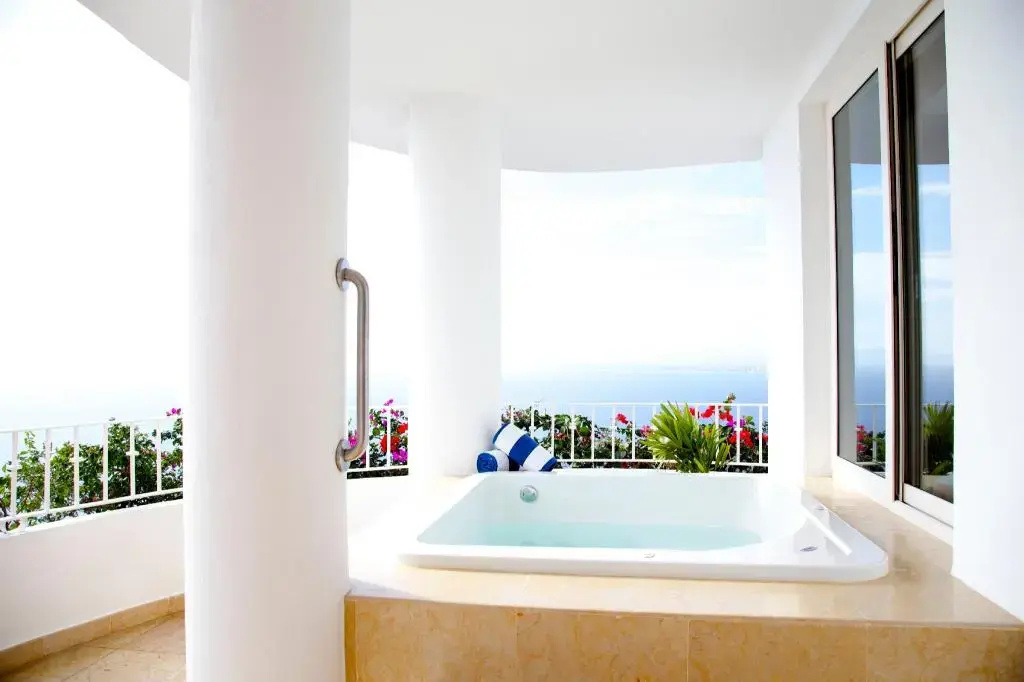 Photo - Grand Miramar All Luxury Suites & Residences