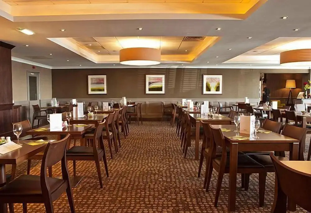 Photo - St Ives Hotel