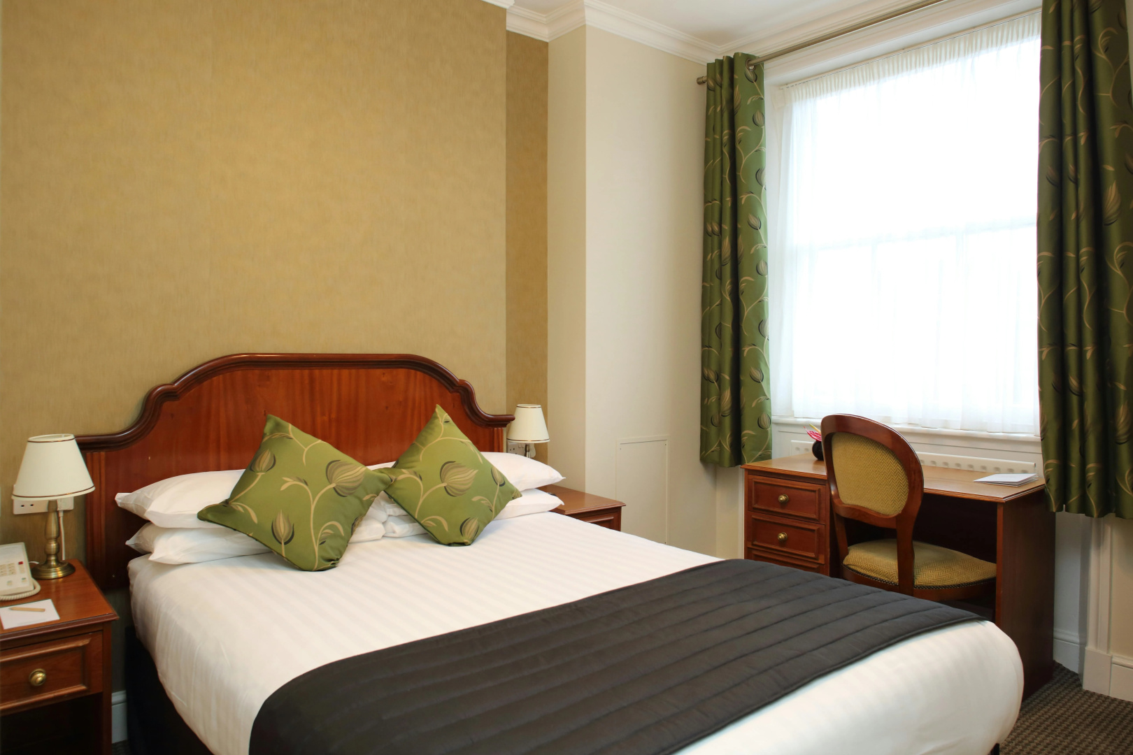 Photo - Kensington Gardens Hotel