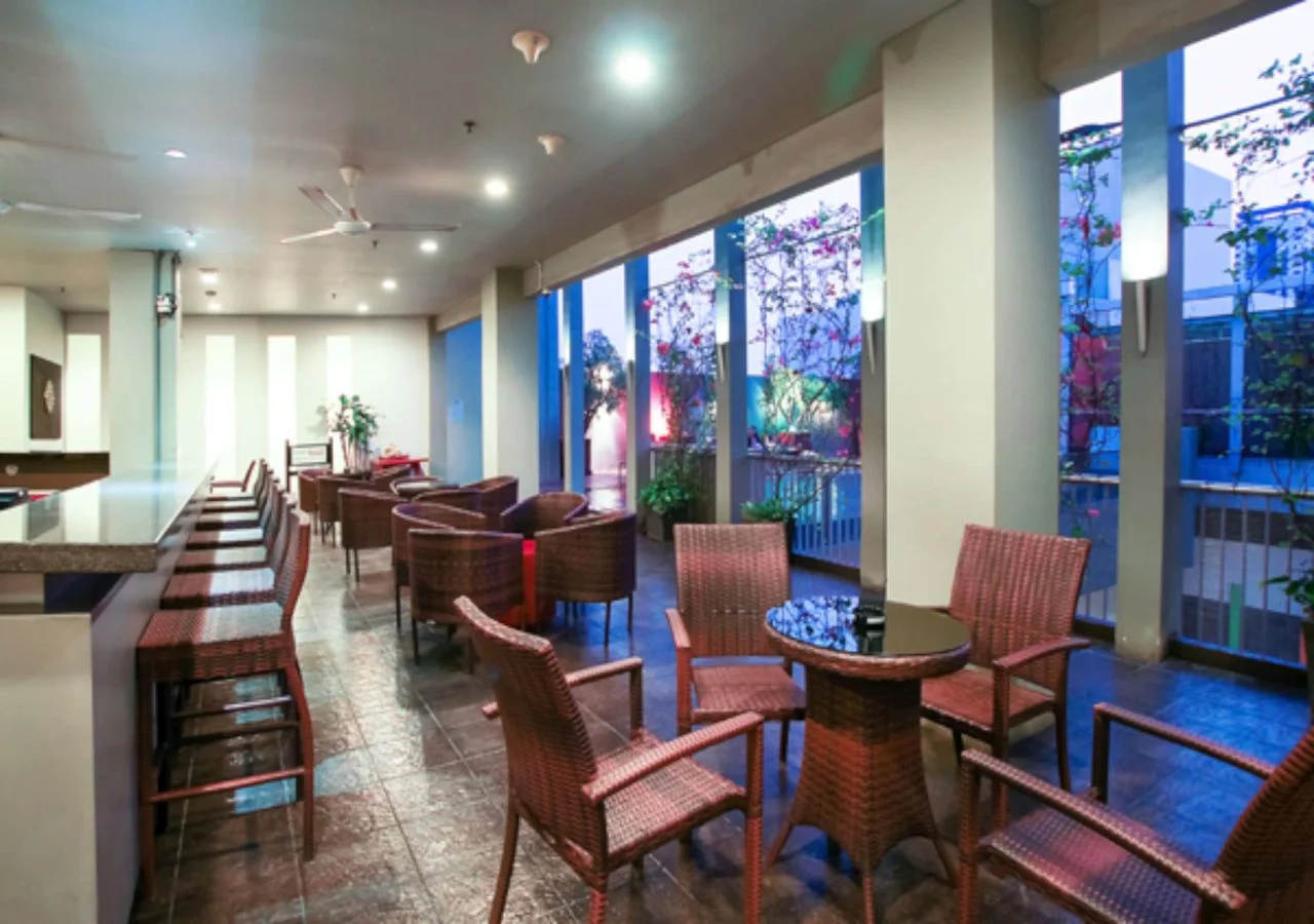 Photo - Sparks Life Jakarta, ARTOTEL Curated
