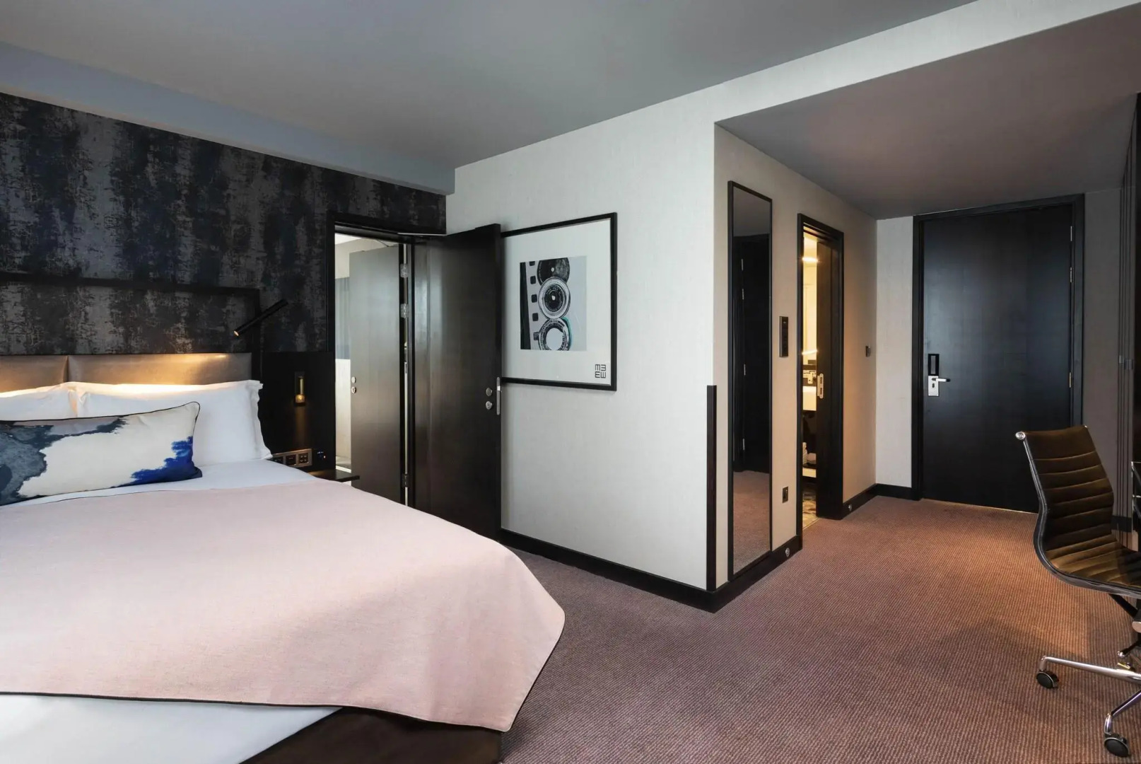 Photo - Montcalm East, Autograph Collection