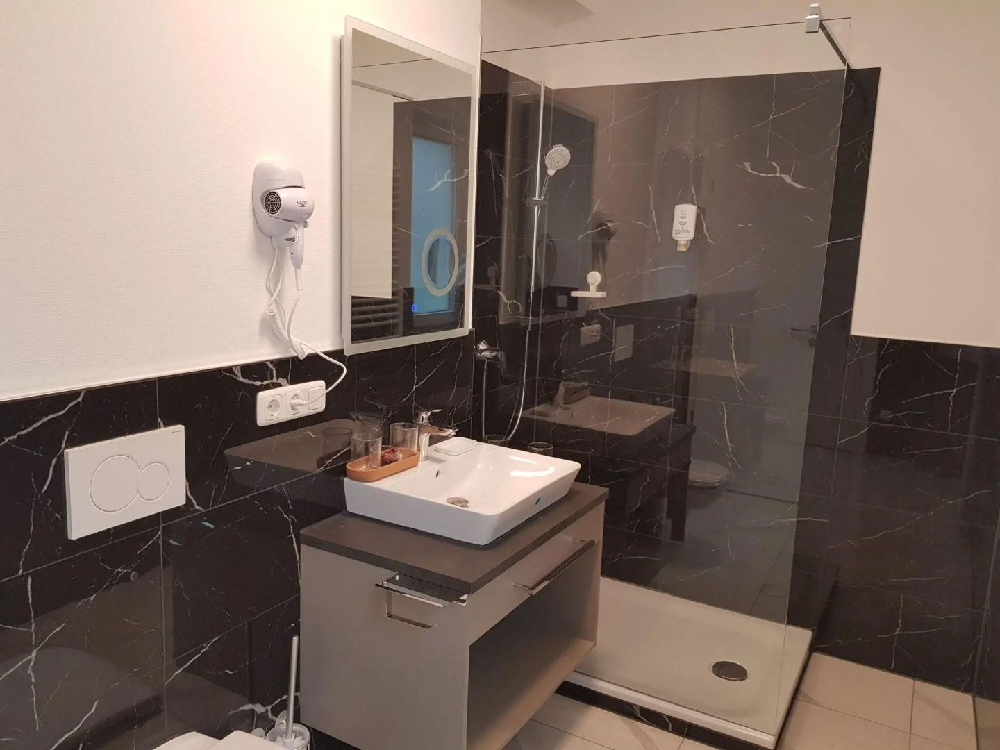 Foto - Hotel Emiliana am Bahnhof