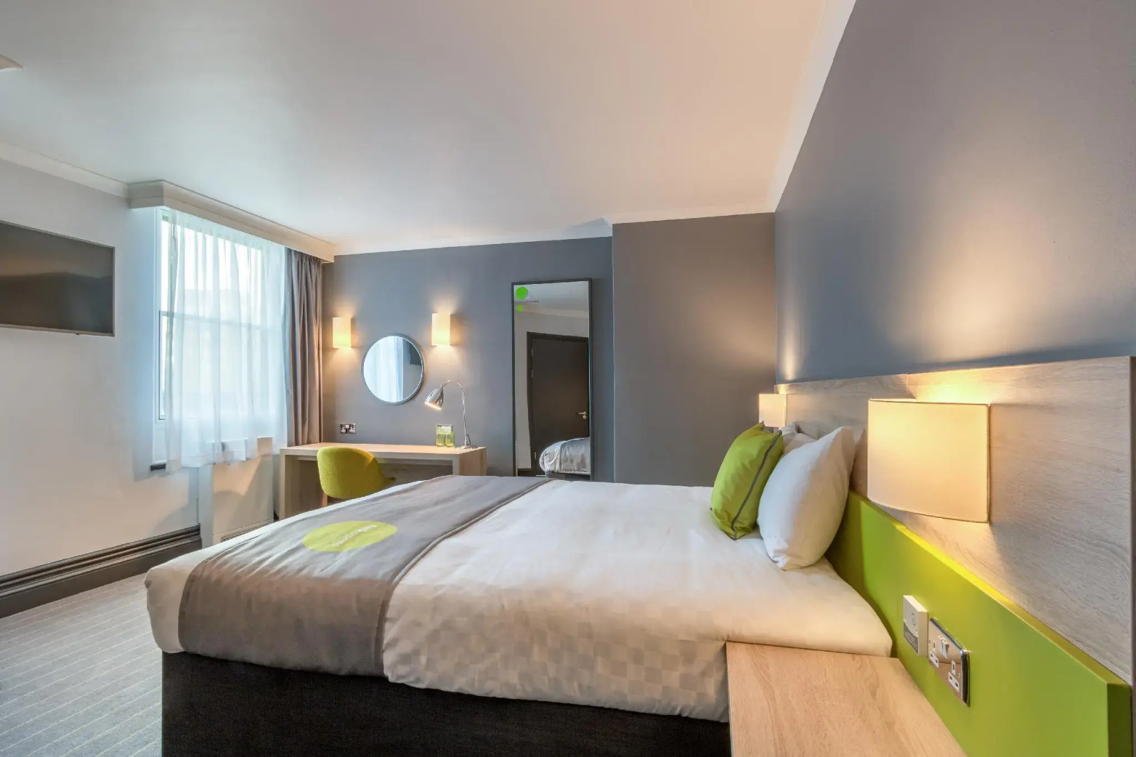 Photo - Thistle Express London Luton