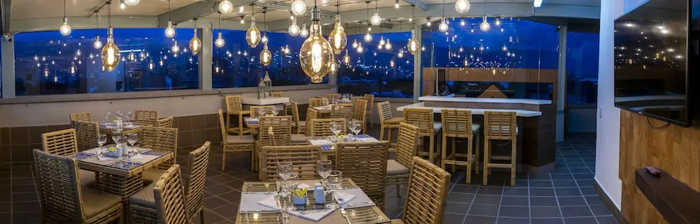 Photo - Seven Inn Hotel