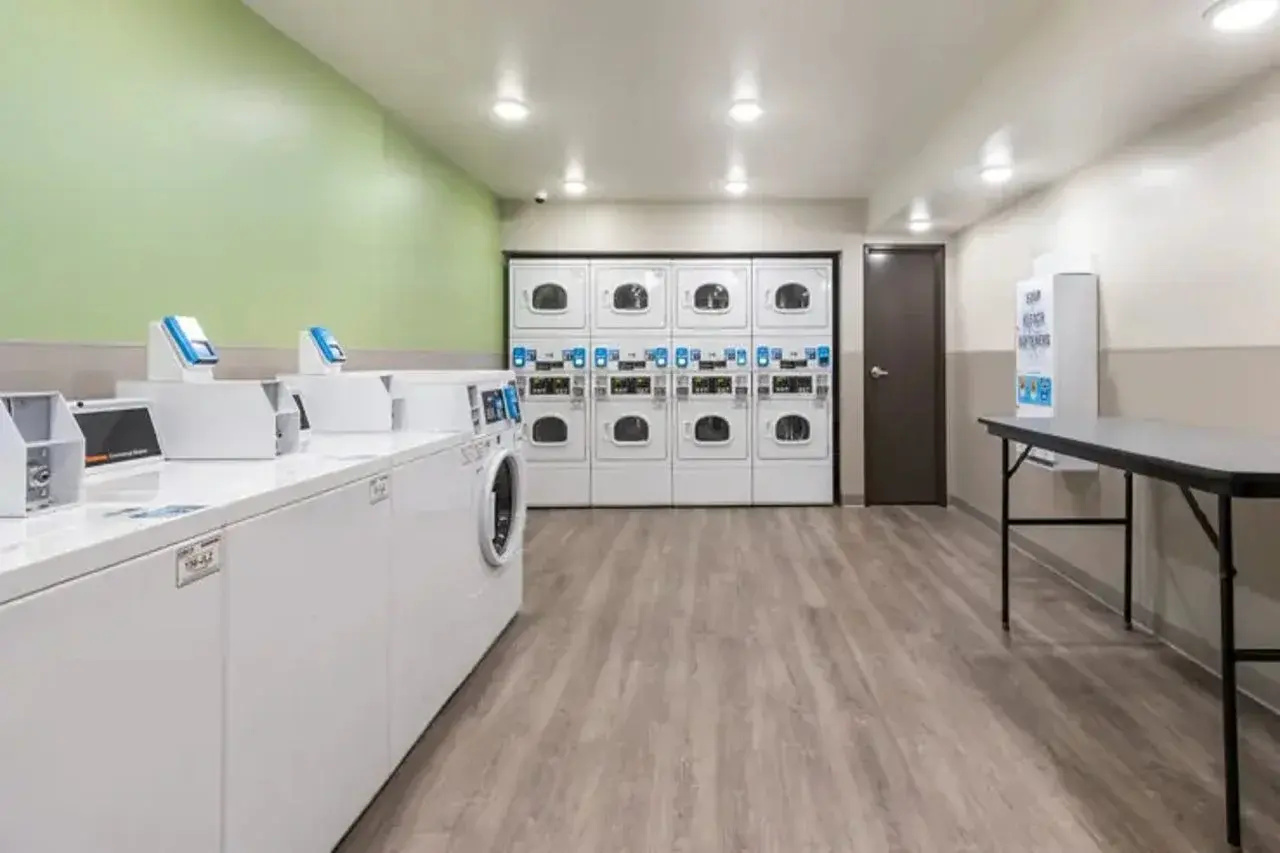 Photo - WoodSpring Suites Elgin - Chicago