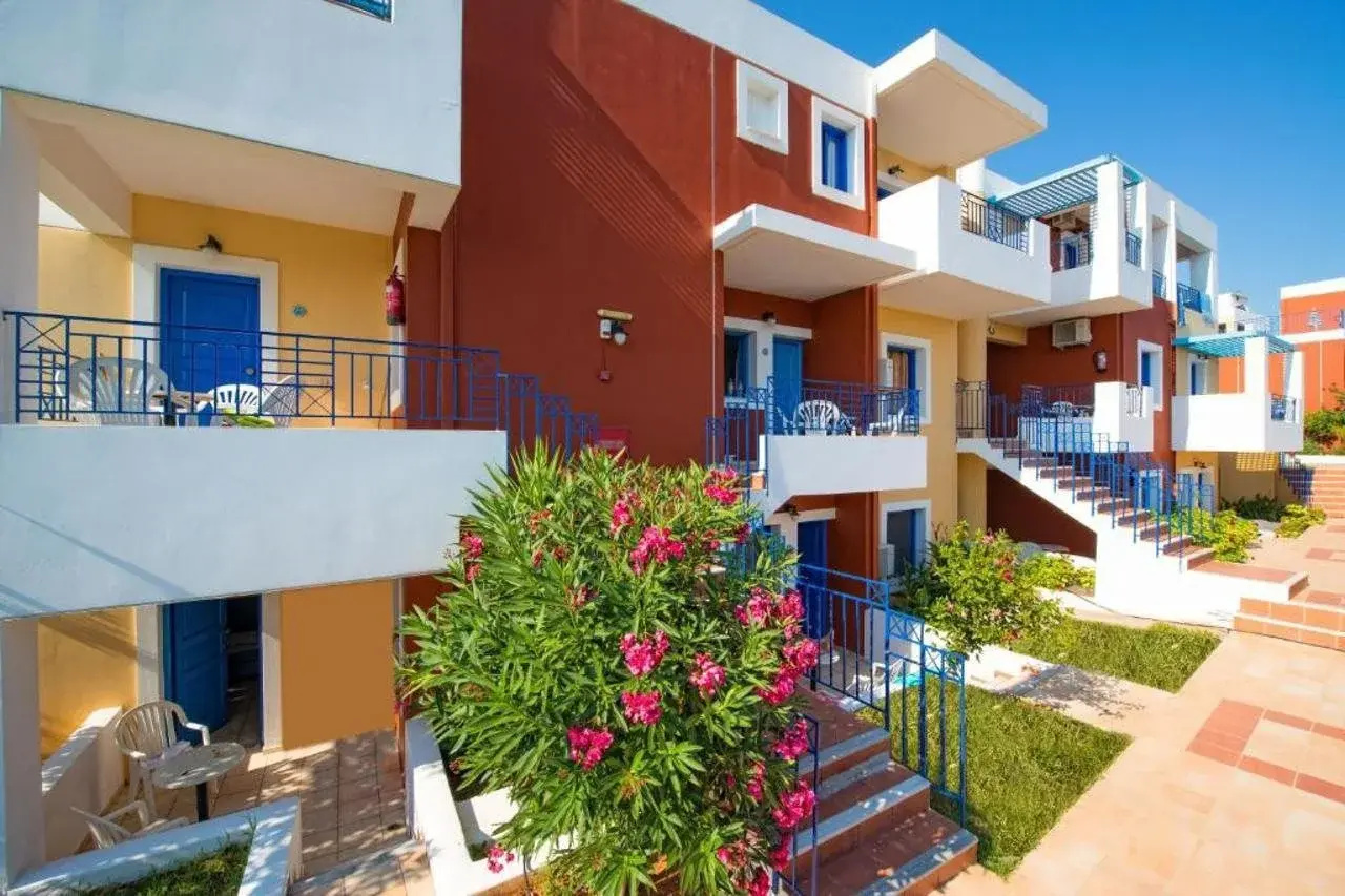 Foto - Astra Village & Suites