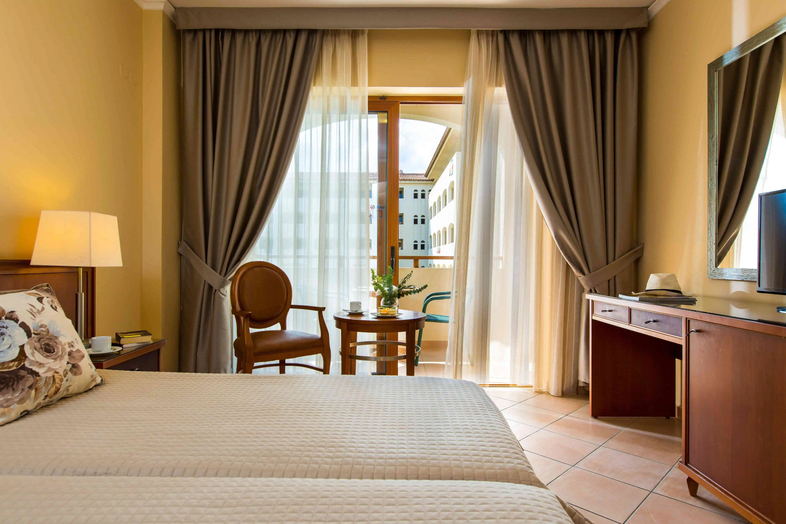 Photo - Theartemis Palace