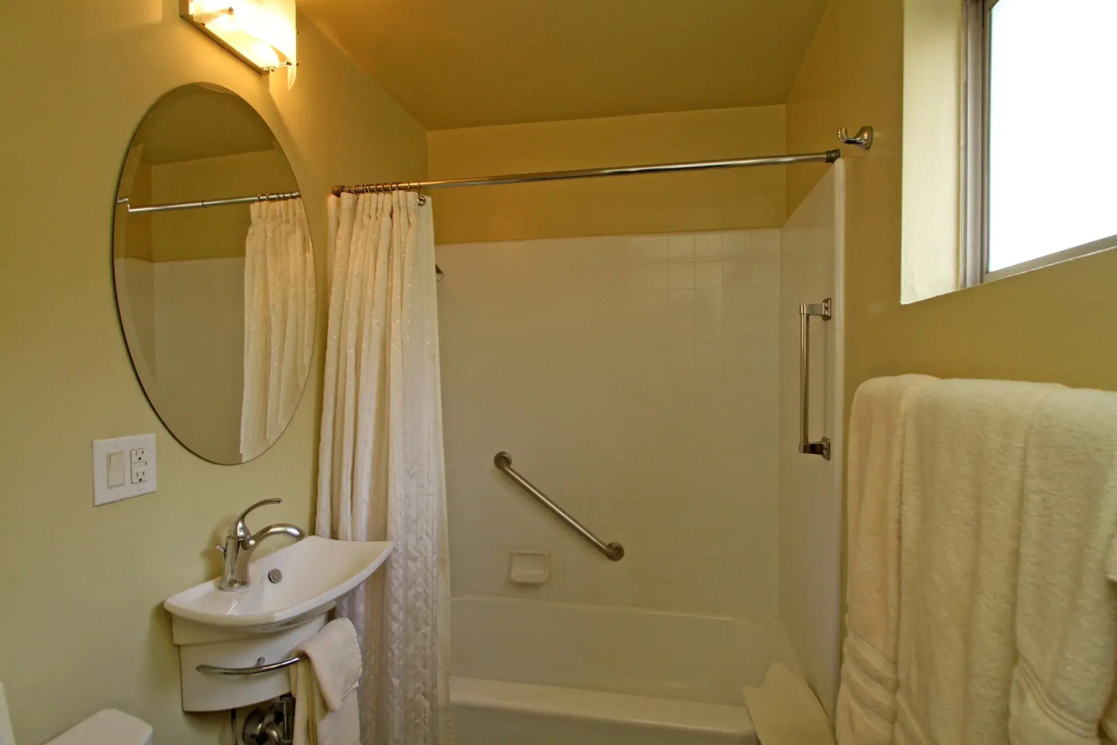 Photo - Lido Palms Resort and Spa